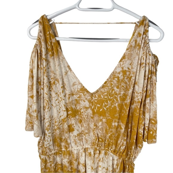Free People Size Large Abracadabra Cold Shoulder Floral Top Blouse OB385518 - Picture 7 of 16